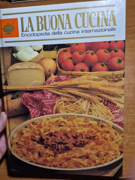 carte de bucate - in limba italiana - la buona cucina - din anii &#039;90