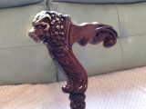 Elegant baston m&acirc;nar cap de leu sculptat integral manual
