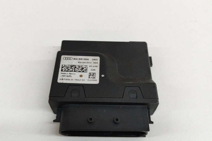 Unitate de control pompa de combustibil AUDI Q5 FY 2017 OEM: 80A906093A | 26263969