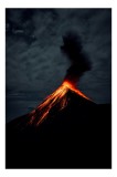 Tablou Canvas, "Erupția spectaculoasă a vulcanului noaptea", Erupție, Foc, Intensitate, Noapte, Spectacol, Natură, Putere, Lumină, Cenușă, Nor, Magmă,