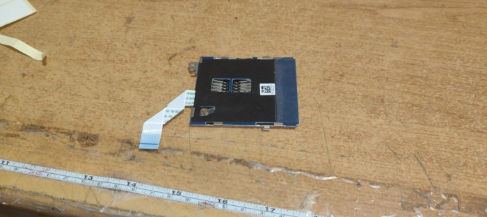 Dell Latitude E6420 Card Slot