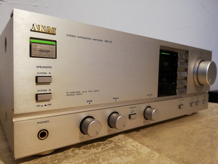 Amplificator Stereo AKAI AM-32 - Vintage/made in JAPAN/stare perfecta |  arhiva Okazii.ro