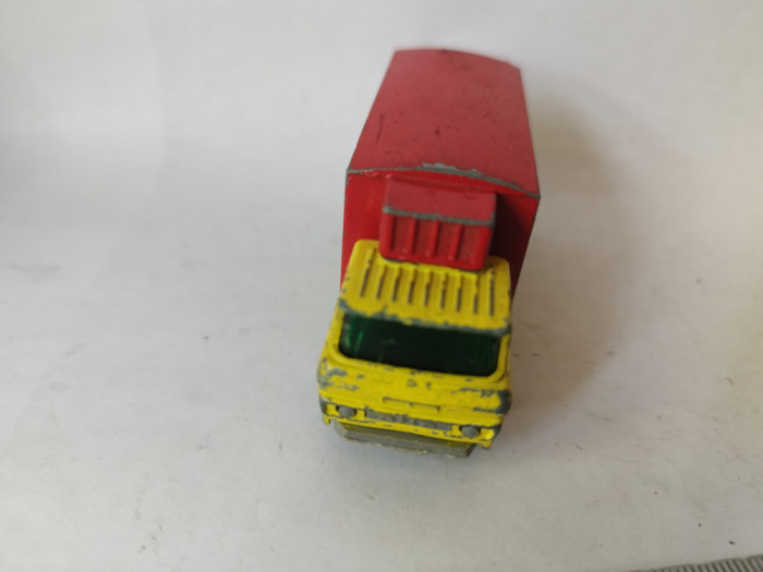 bnk jc Matchbox 44c GMC Refrigerator