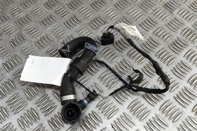 Furtun de lichid de răcire AUDI Q4 SUV F4B 2024 OEM: 1EA121054D,1EA971658A 31092523 foto