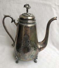 Ceainic vechi argintat din perioada interbelica foto