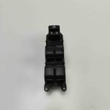 Buton geam ușă dreapta față TOYOTA PRIUS PLUS _W4_ 2019 OEM: 84040-12180 30557819