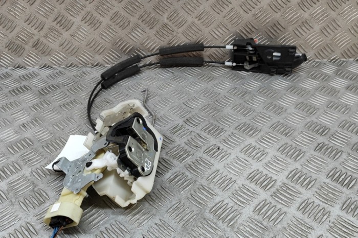 &Icirc;ncuietoare ușă dreapta față ISUZU D-MAX II TFR, TFS 2012 OEM: 8982317672 28970771
