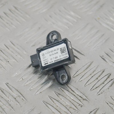 Senzor de impact st&amp;acirc;nga spate MERCEDES-BENZ M W164 2007 OEM: A0038208426 2651948 foto