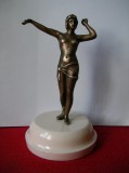 STATUETA DE BRONZ