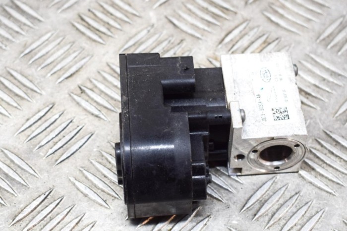 Supapa de expansiune aer condiționat JAGUAR I-PACE X590 2020 OEM: 301D7B1B,J9D3-8D304-AA 17724181