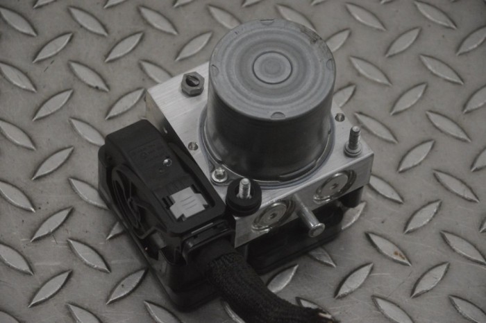 Pompa ABS MERCEDES-BENZ CLA Coupe C118 2021 OEM: 2265106582,0265956939,A1779007805,A1779010904,A1779020811 23318772