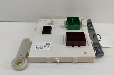 Modul de confort VOLVO XC60 II 246 2024 OEM: 32400409,32400409AA,33411041 25273541 foto