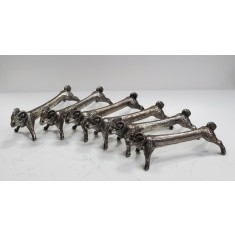 6 suporturi pentru tacamuri din metal argintat, Secol XX