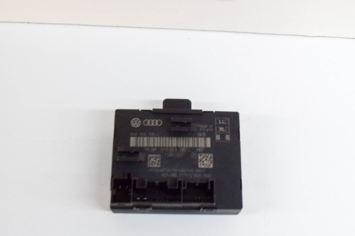 Modul de control ușă dreapta spate AUDI Q3 8U 2013 OEM: 8X0959795C 15417938
