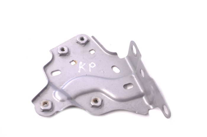 Suport aripa st&acirc;nga față TOYOTA PRIUS _W3_ 2014 14679634