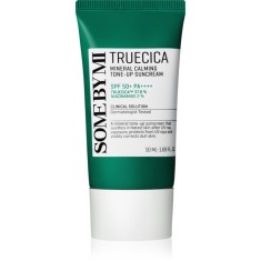 Some By Mi Truecica Mineral Calming Tone-up Suncream Crema protectiva si calmanta SPF 50+ 50 ml