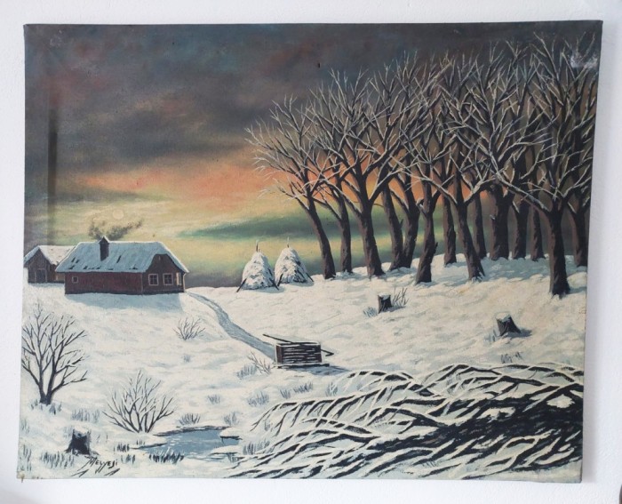 Tablou original Lucretia Megyesi &ndash; peisaj de iarna cu apus si gospodarie la marginea padurii, 80x65 cm