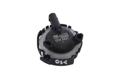 Senzor de impact st&amp;acirc;nga față VW PASSAT Variant B8 3G5 2018 OEM: 3Q0959354A | 20598636 foto
