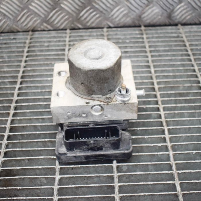 Pompa ABS TESLA MODEL X 2016 OEM: 1037797-00-D 4111377