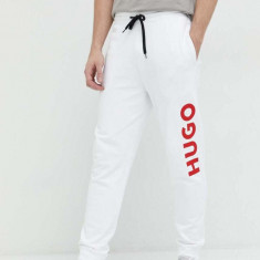 HUGO pantaloni de trening din bumbac bărbați, culoarea alb, cu imprimeu 50473211