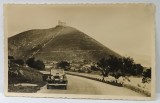 DOAMNA COLETTE BILCIURESCU DE LA LEGATIA ROMANA DIN ROMA , IN AUTOMOBIL , ITALIA , FOTOGRAFIE , PERIOADA INTERBELICA