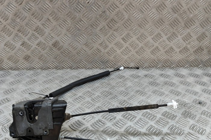 &Icirc;ncuietoare ușă dreapta față LAND ROVER RANGE ROVER VELAR L560 2018 OEM: J8A2-203A28-AD 23055758