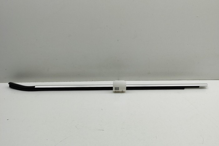 Chedar geam ușă st&acirc;nga față AUDI Q4 SUV F4B 2024 OEM: 89A837475 | 32042143