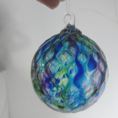 Glob de sticla groasa in nuante de albastru 9cm diametru