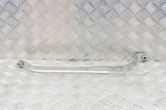 Suport rezervor de combustibil BMW X3 G01, F97 2019 OEM: 7404150 13847518