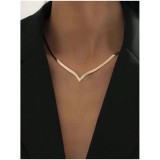 Cumpara ieftin Colier minimalist in forma de V - 379549
