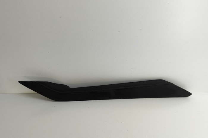 Ornament consola centrală MAZDA CX-30 DM 2023 OEM: DFS4-64-47XB,DFS4-64-47XB-02,DFR5-64-914 29831663