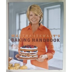 MARTHA STEWART &#039;S BAKING HANDBOOK , photographs by JONATHAN LOVEKIN , 2005