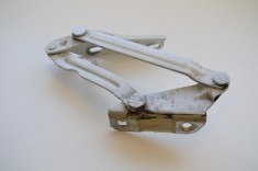 Balama capota dreapta față MERCEDES-BENZ SPRINTER 3-t Furgon 906 2011 OEM: 9067500121 1889474