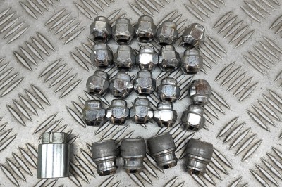 Set prezoane roata MAZDA MX-30 DR 2020 OEM: B002-37-160B | 30429545 foto