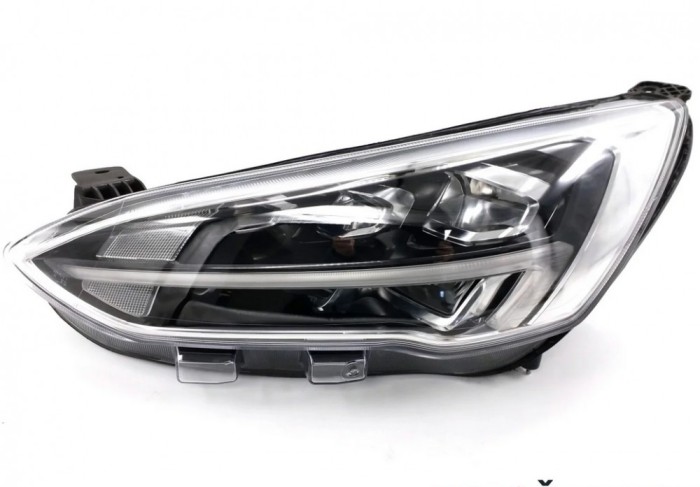 Far Ford Focus, 04.2018-12.2021, montare fata, stanga, cu lumini de zi tip LED; LED; electric; argintiu; cu motor; LED, OEM/OES