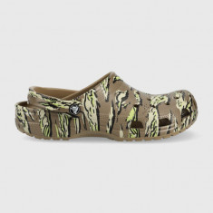 Crocs papuci Classic Printed Camo Clog bărbați, culoarea verde 206454