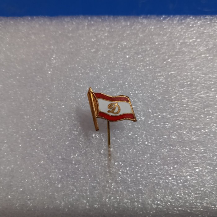 Insigna Dinamo