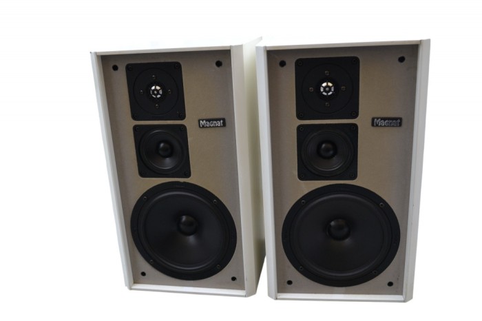 Boxe Magnat model 1.4