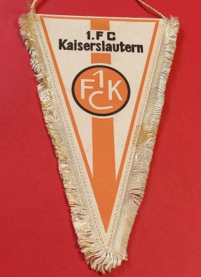 Fanion fotbal - 1.FC KAISERSLAUTERN (Germania) foto