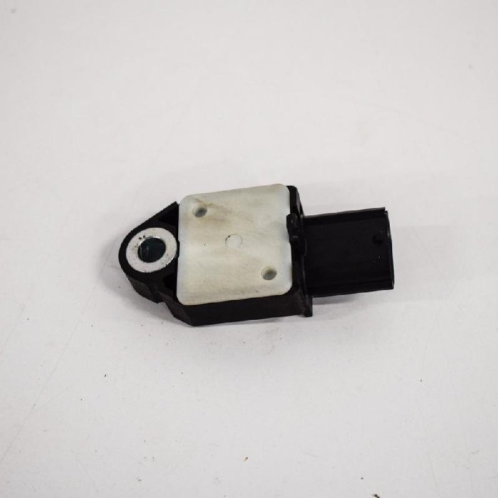 Senzor de impact st&acirc;nga față CITRO&Euml;N C1 II 2014 OEM: 89831-0H040 2730938