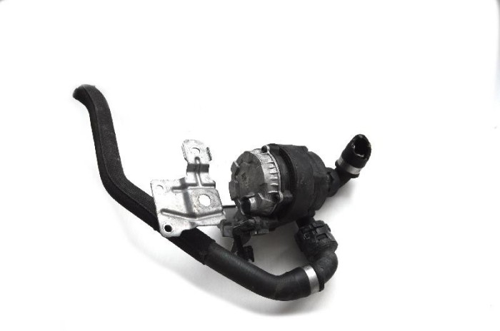 Pompa de apa auxiliara BMW 5 G30 2017 OEM: 0392024064 10010045