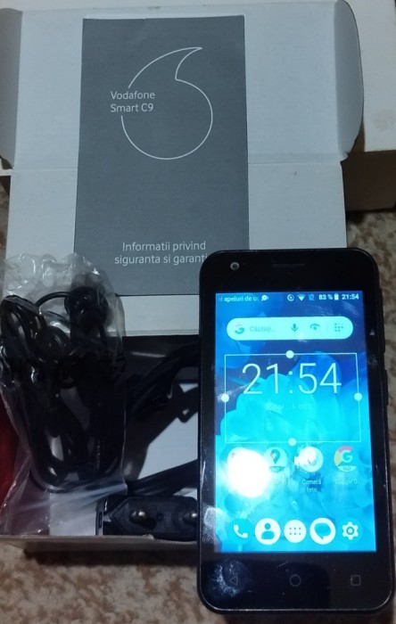 TELEFON MOBIL VODAFONE SMART C9