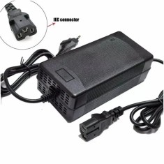 Incarcator baterie scuter electric tip "Harley, City Coco" 67.2 V (model 2)