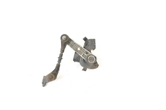 Senzor de nivel &icirc;nălțime dreapta spate JAGUAR F-PACE X761 2017 OEM: HK83-3C280-DA 13691229