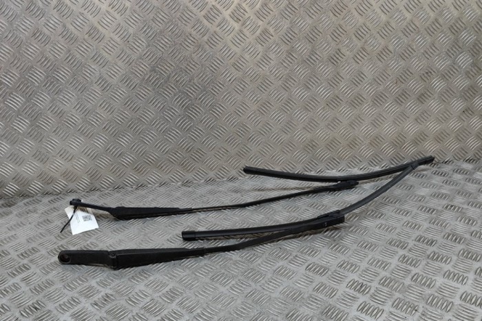 Braț ștergător față AUDI A6 Avant 4G5, C7, 4GD 2014 OEM: 4G1955407C,4G1955408C 30381981