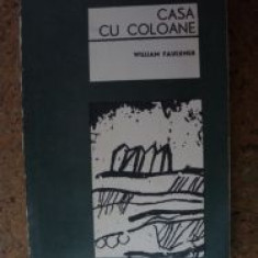 Casa cu coloane