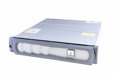 NetApp NAJ-1001, 2.5&amp;quot; x 24 bay, 2 x IOM6 Controllers, 2 x PSU 750W foto