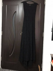 rochie de ocazie, eleganta, lunga, neagra, cu trena si spatele gol foto