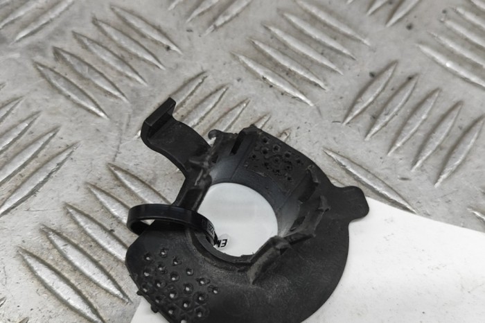 Suport senzor de parcare TESLA MODEL 3 2019 OEM: 1088446-00-B 30249555