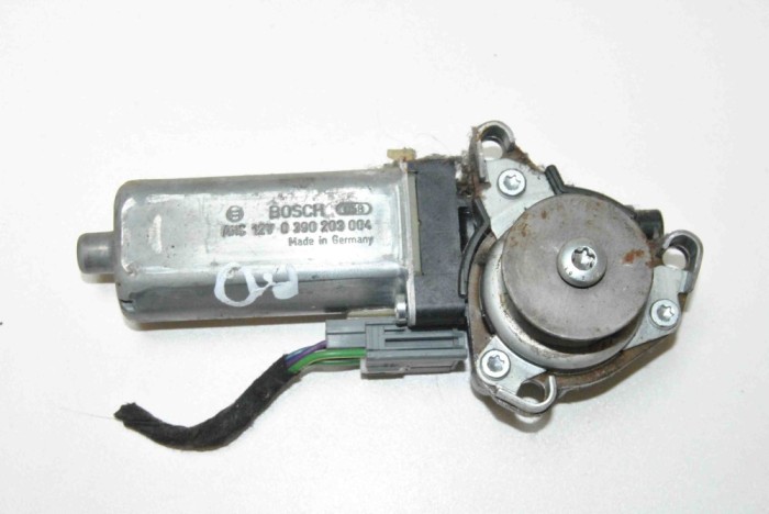 Motor control scaun față dreapta JEEP GRAND CHEROKEE III WH, WK 2006 OEM: 0390203004 2373916